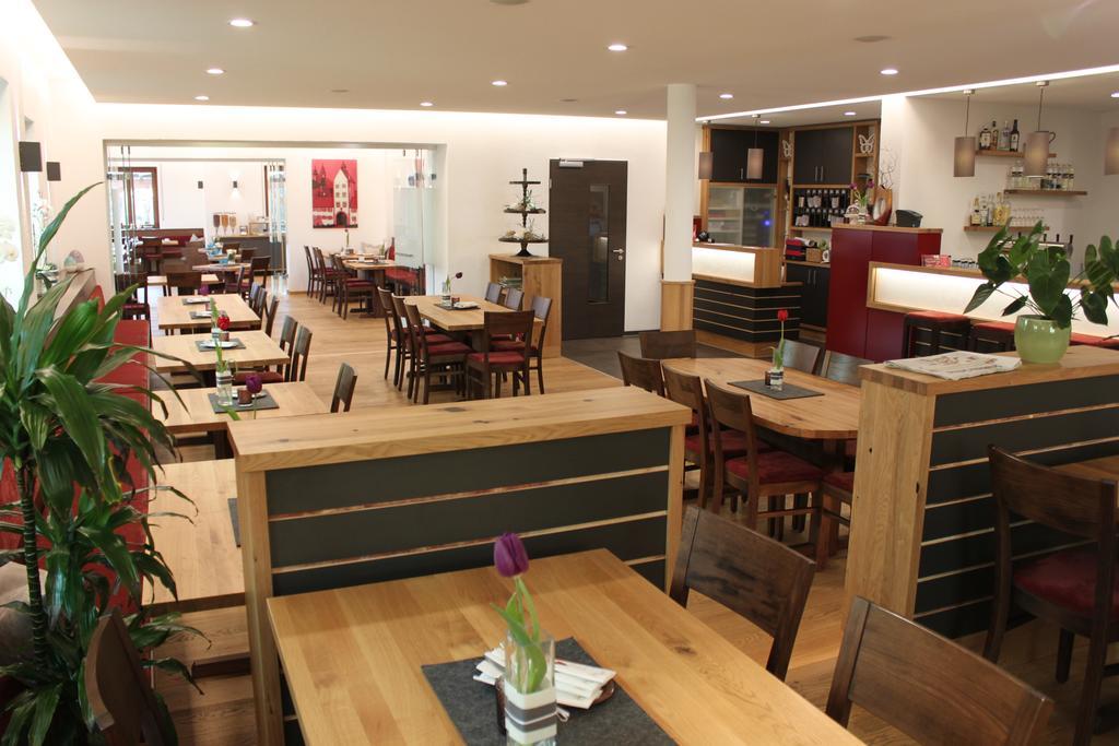 Rot an der Rot Gasthaus Und Pension Zur Linde מראה חיצוני תמונה