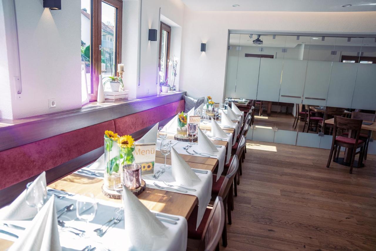 Rot an der Rot Gasthaus Und Pension Zur Linde מראה חיצוני תמונה